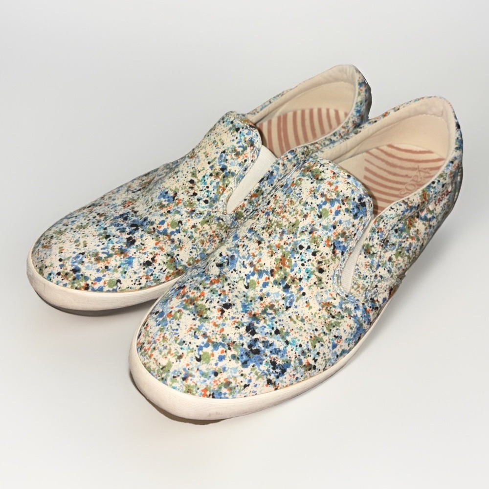 Taos Women's Size 11 Blue/ Cream Dotted Dandy Slip On Sneakers